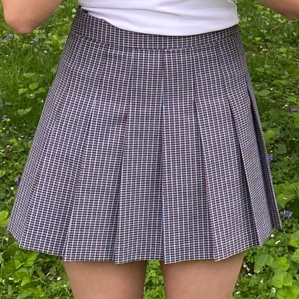 Aritzia Sunday Best Pleated School girl skirt